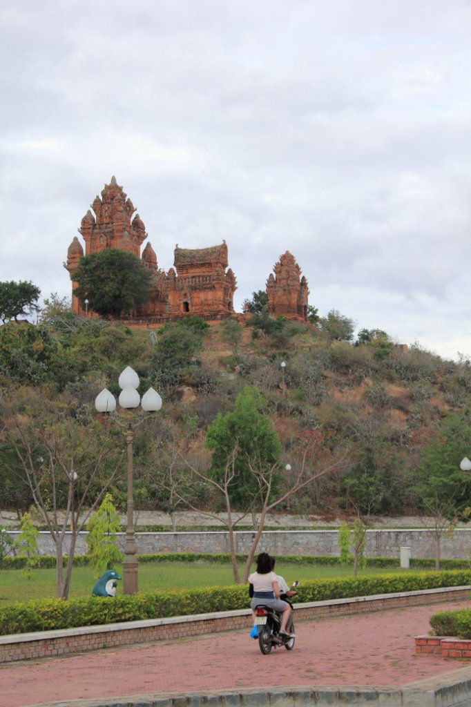 07-Po Klong Garai Cham Towers.jpg - Po Klong Garai Cham Towers